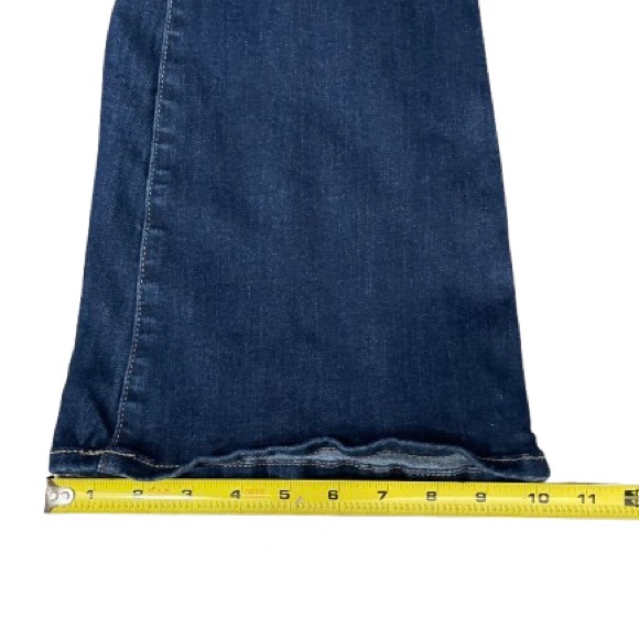 American Eagle jeans. Size 000 Regular. Super High- Rise Flare. - Picture 6 of 8